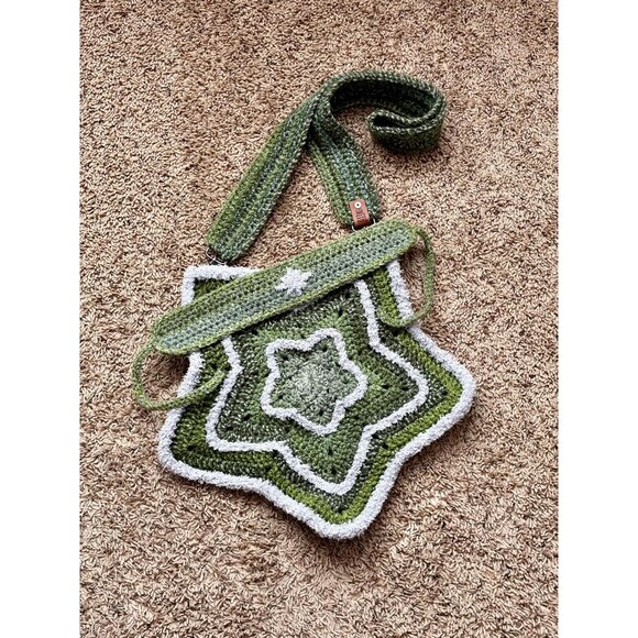 Green crochet star bag - Picture 2 of 6